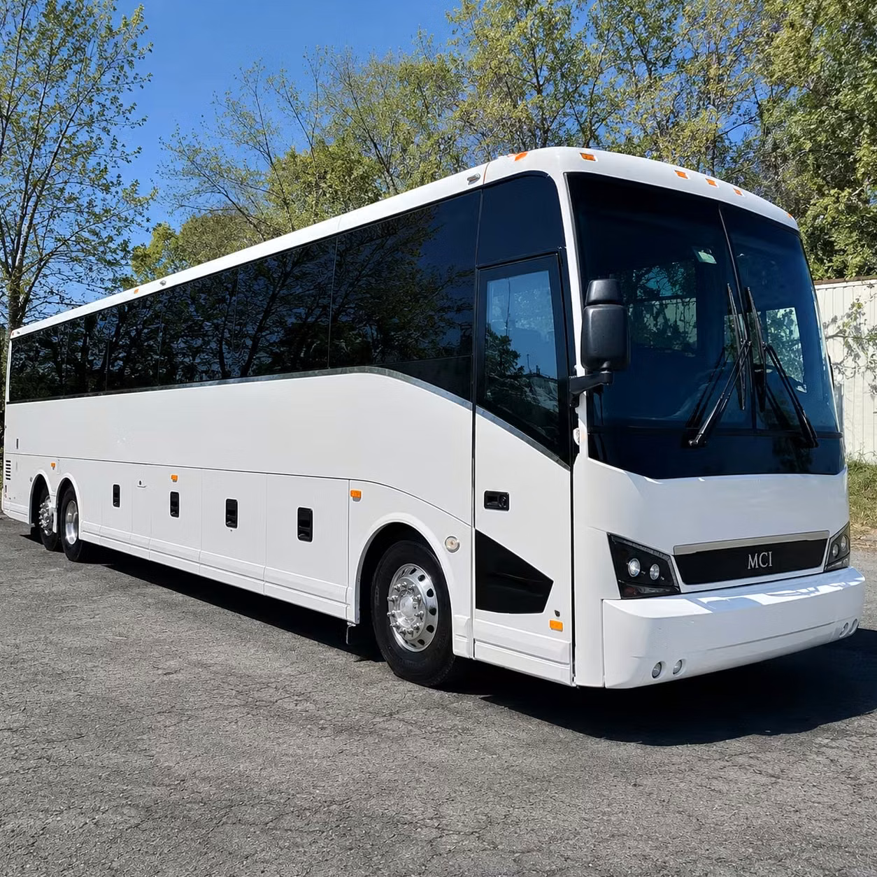 flint corporate shuttle services for daily employee commutes